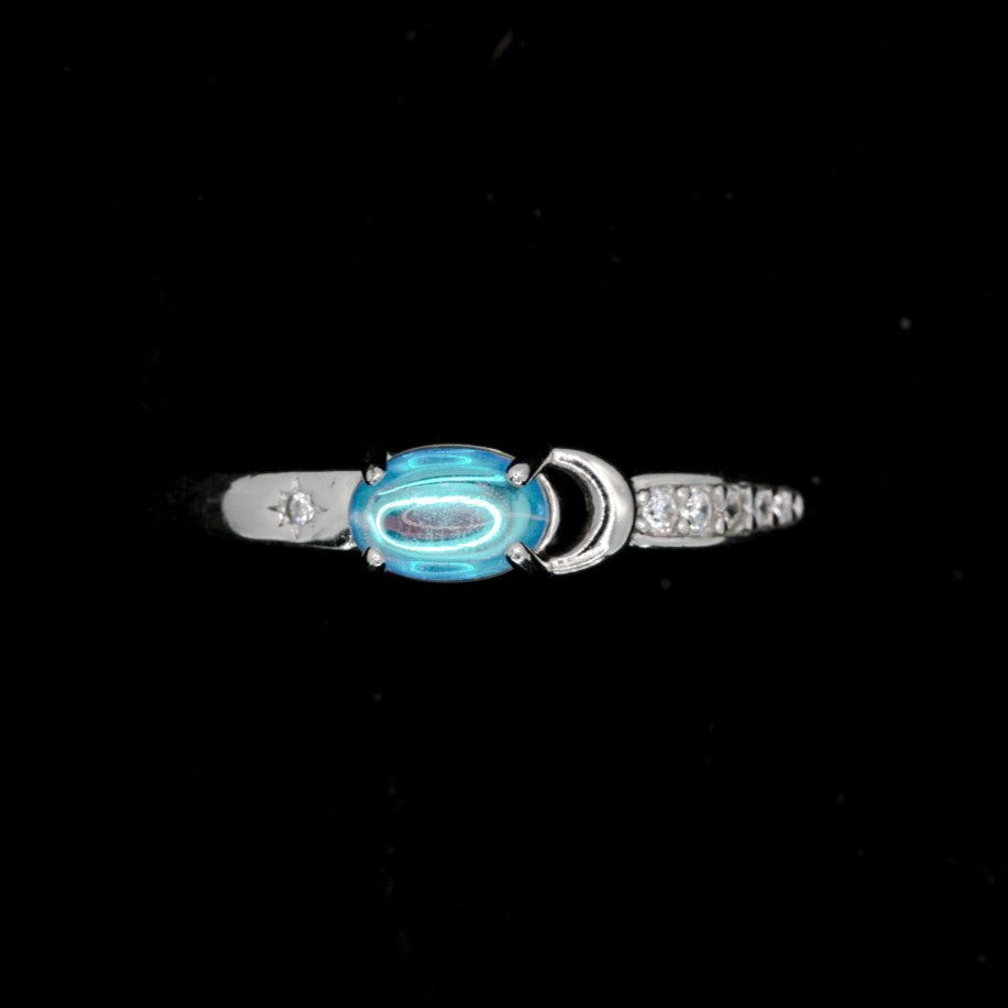 Moon Stone Ring – 925 Silver